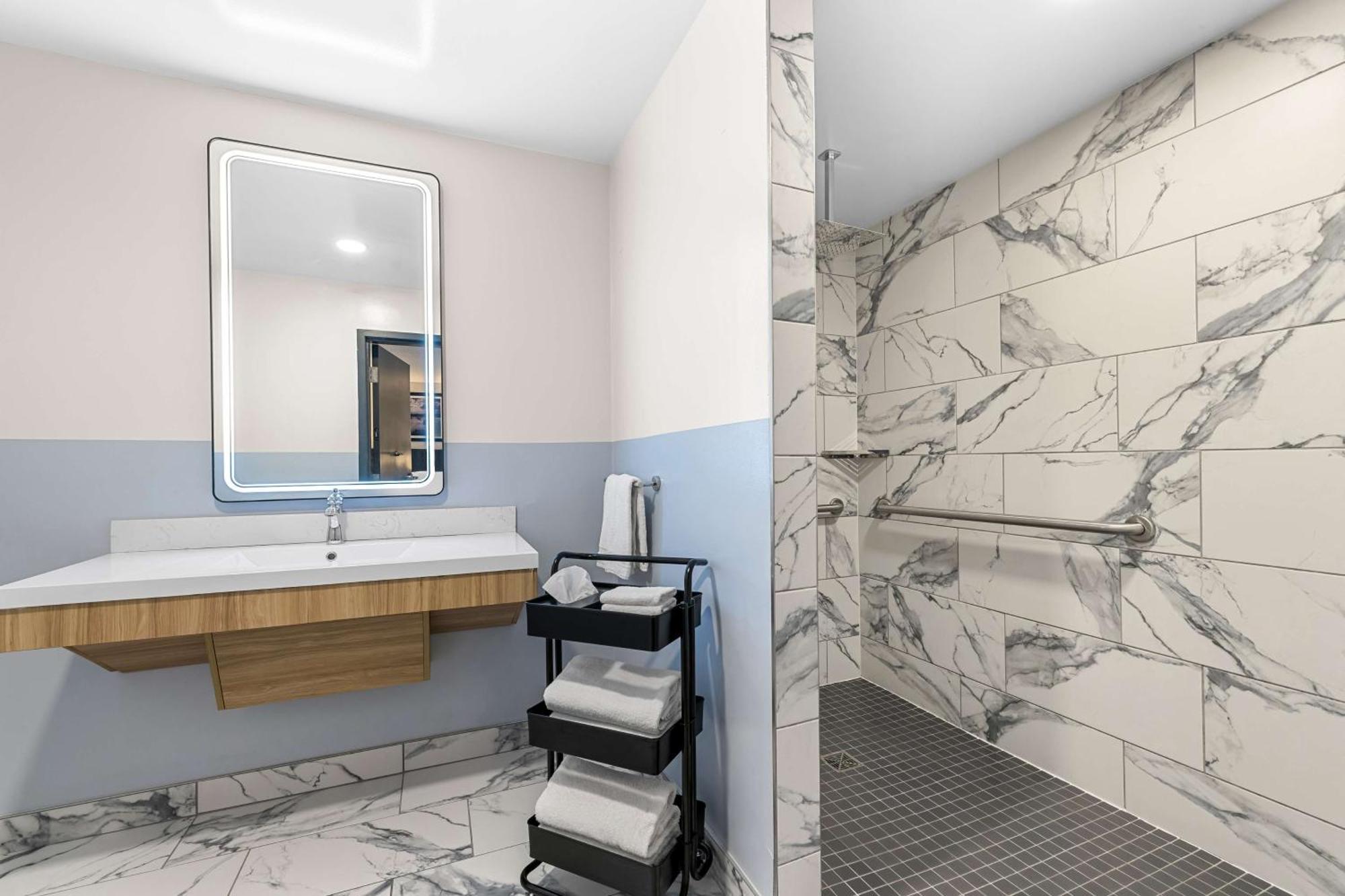 Best Western Buffalo Inn & Suites Luaran gambar